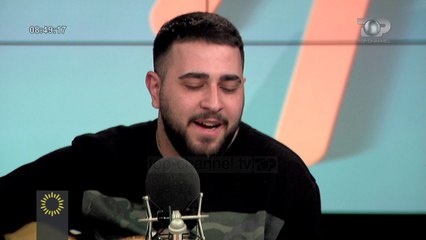 Wake Up: Lorenc Hasarama këndon "Si Të Flas ‘në’ Wake Up"