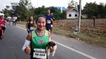 WITH MUSIC: Marathon runner rescues lost puppy midway through race and carries it for 18 miles
