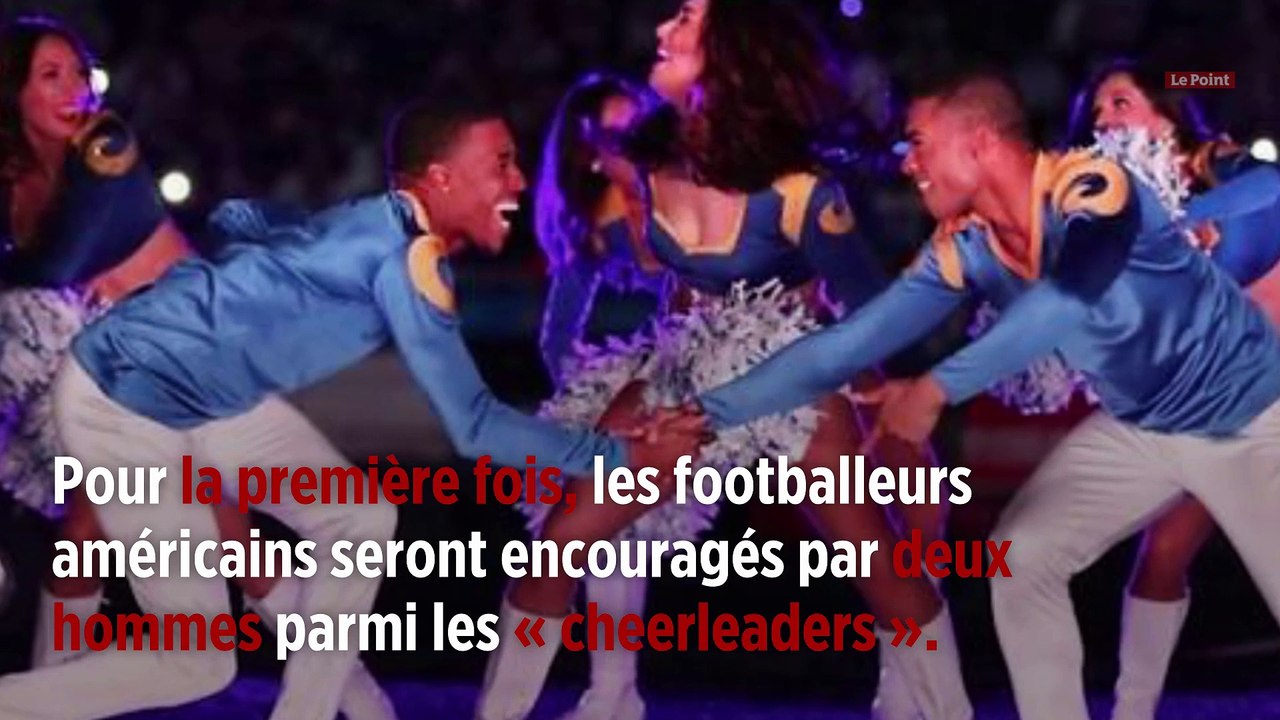 Super Bowl : des hommes parmi les « pom-pom girls » !