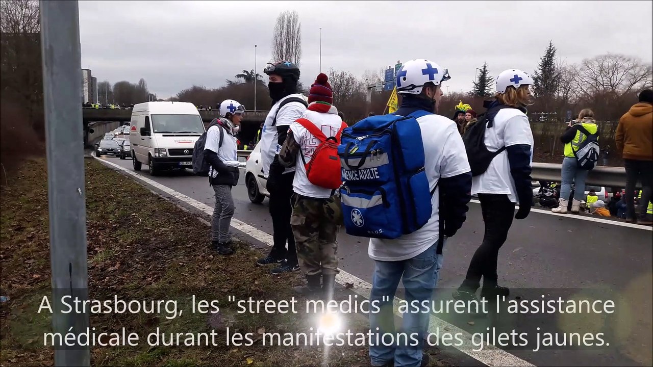 DNA - "Street medics" :  les anges gardiens des gilets jaunes