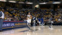 لقطة: ان بي آي: كوري يدكّ سلّة بايسرز من بعيد تزامنًا مع انتهاء الربع الثاني
