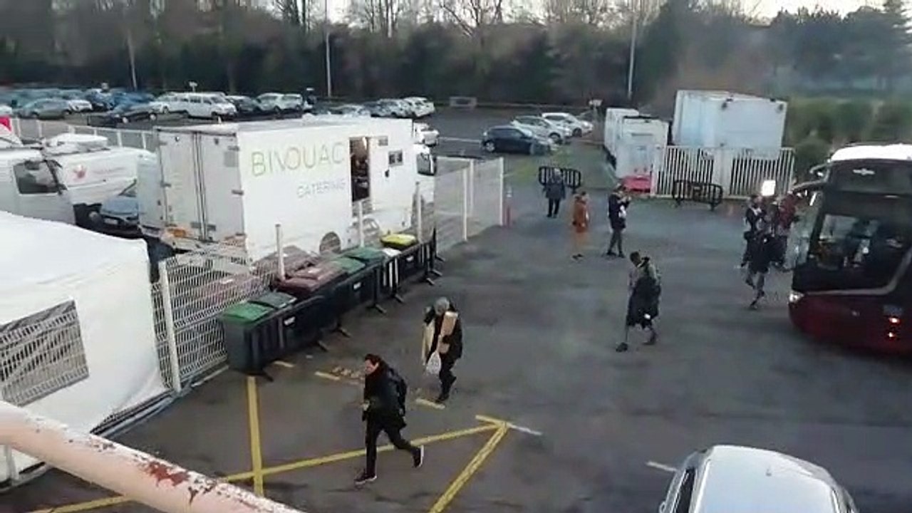 L'arrivée des joueurs du FC Metz à Saint-Symphorien avant le derby