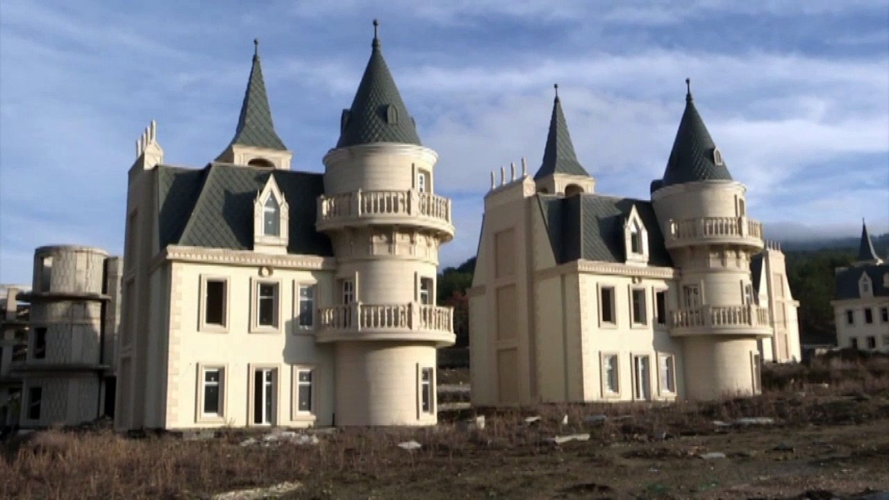 Carlos Malpica Flores te muestra Casas de ensueño en Turquía, un fiasco inmobiliario