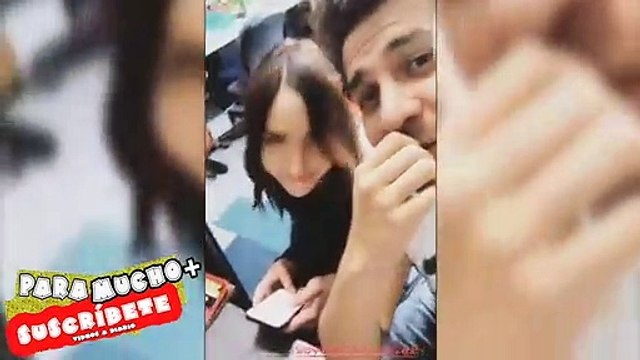 Victor González y Carolina Diaz SOLOS EN SU DESPACHO. Enamorados