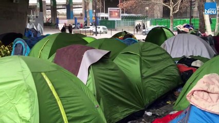 Certains migrants de la Porte de la Chapelle ont été "mis à l'abri".