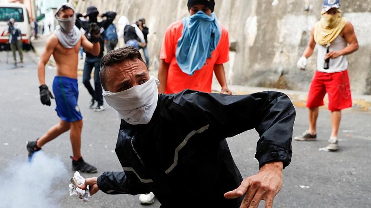 Venezuela: Der Kampf um die Macht wird blutiger