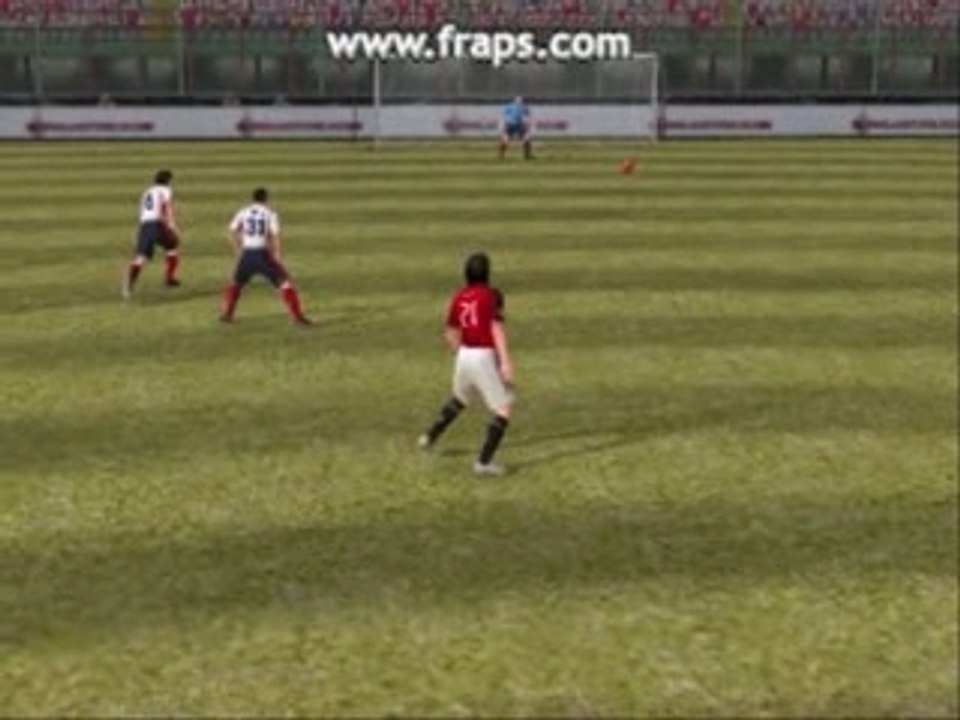 Frappe a ras de terre pirlo