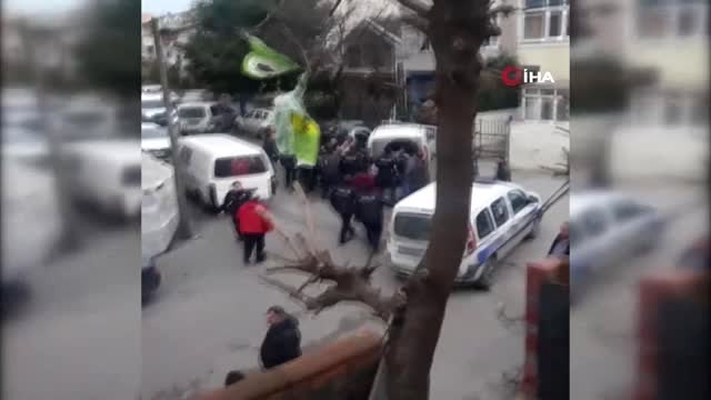 Mahalle Kavgasında Ortalık Karıştı, Polis Biber Gazıyla Müdahale Etti