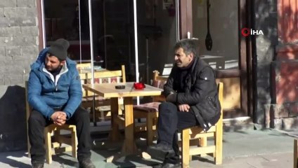Kars’ta Güneşi Gören Kendisini Dışarı Attı
