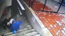 İstanbul'da Fıkra Gibi Olay Kamerada...sahibiyle Lokantada Yemek Yiyen Keçiye Köpek Saldırdı