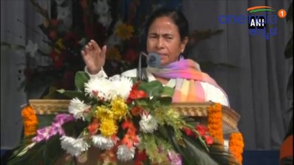 ಮಮತಾ ಬ್ಯಾನರ್ಜಿ, ರಾಜನಾಥ್ ಸಿಂಗ್ ನಡುವೆ ಮಾತಿನ ಚಕಮಕಿ | Oneindia Kannada