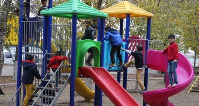 Çocuklara Parkta Öpüşelim mi Deyip Cinsel İstismarda Bulunan Sapık Tutuklandı