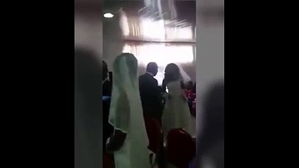 Un futur marié voit sa maitresse débarquer à l'église en robe de mariée !