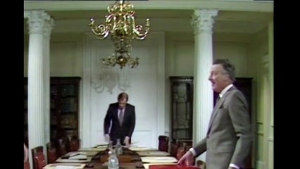 Yes Prime Minister S02E08 - The Tangled Web