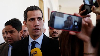 Venezuela: beni congelati e divieto di espatrio per Guaido'