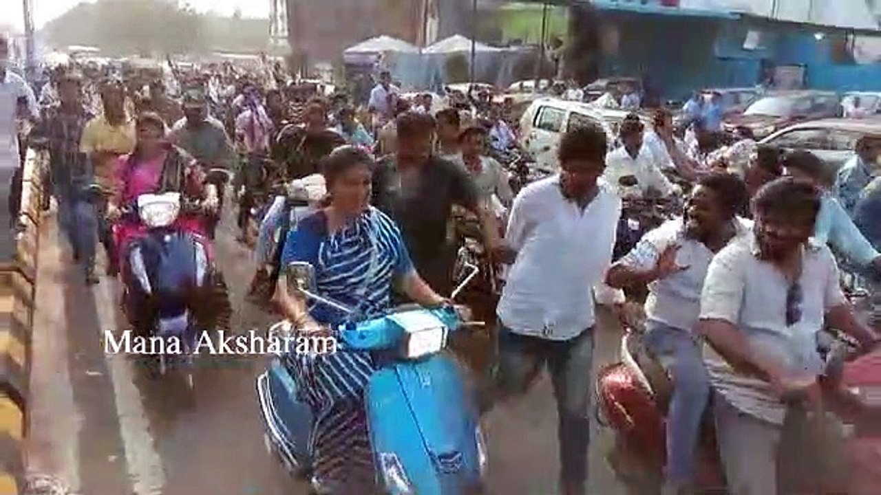 YCP MLA Roja Bike Rally in Rajahmundry | YCP Mahila Swaram | Mana Aksharam