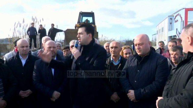 Basha: Rama mashtroi, s’dha asnjë cent për 700 familje të përmbytura - Top Channel Albania