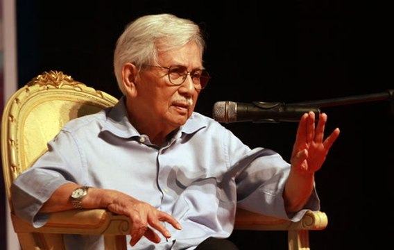 Tun Daim tells ministers to stop bickering amongst themselves