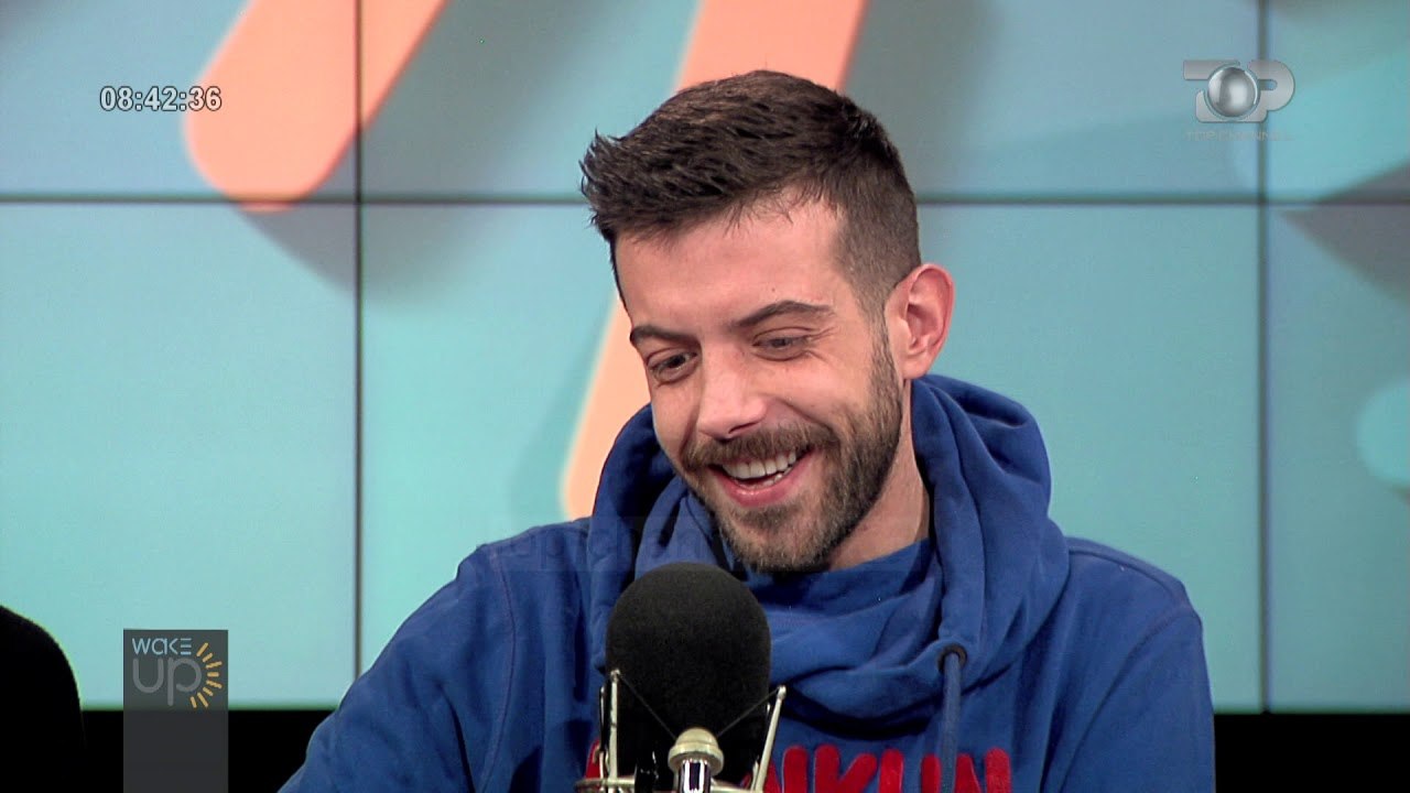 Wake Up/ Niko Komani ia del të "veshë" Encën