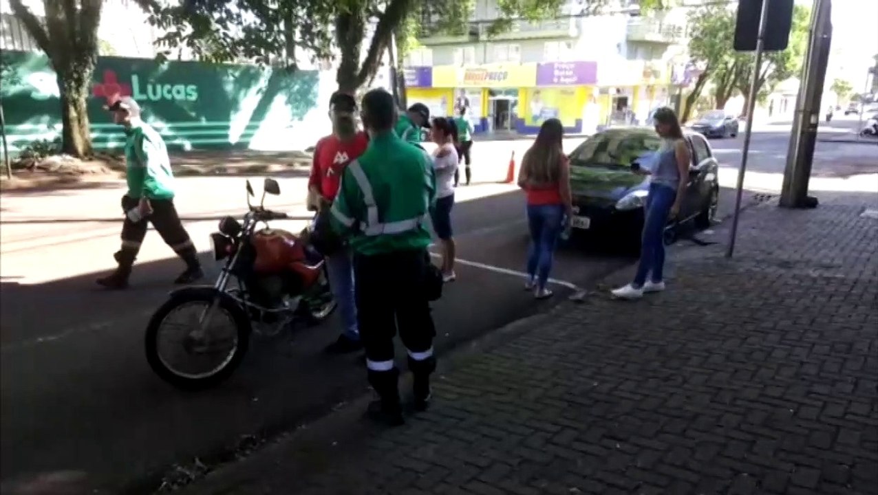 Com foco nos motociclistas, ação educativa é realizada no Centro