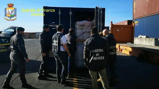 Maxi sequestro di cocaina al porto di Livorno
