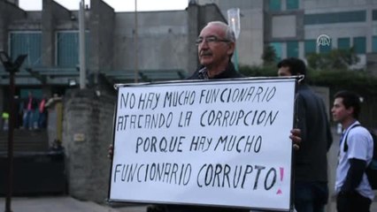 Kolombiya'da Başsavcı Martinez'in İstifası İçin Protesto