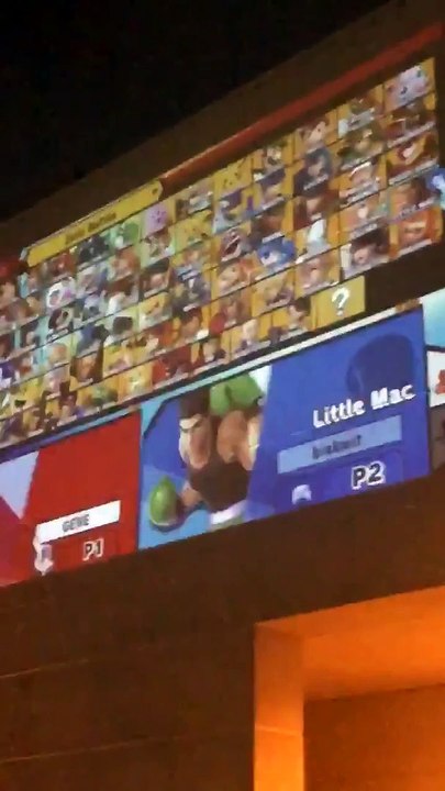 Jouer à Super Smash Bros. Ultimate sur le mur du voisin