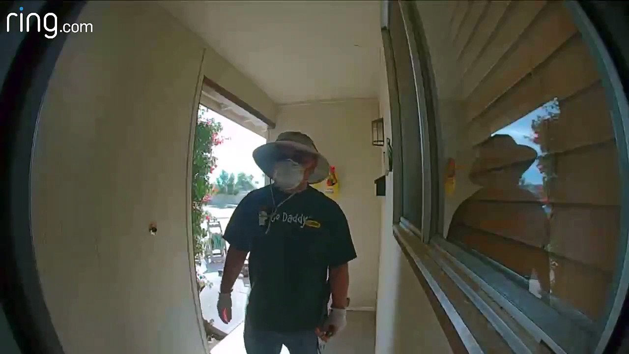 Yard Worker Dances for Doorbell Camera