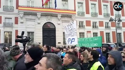 Los taxistas paralizan la Gran Vía de Madrid