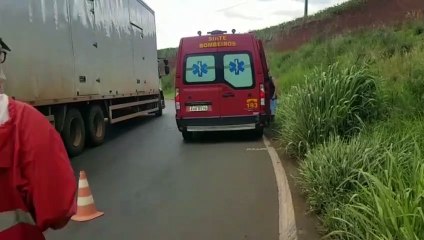 Duas pessoas se ferem em queda de moto no Contorno Oeste