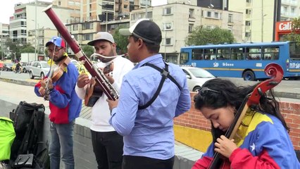 Venezuelans abroad cautiously hopeful for Guaido's leadership