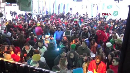 Bursa Uludağ'da Eksi 15 Derecede 'Gençlik Festivali' Başladı