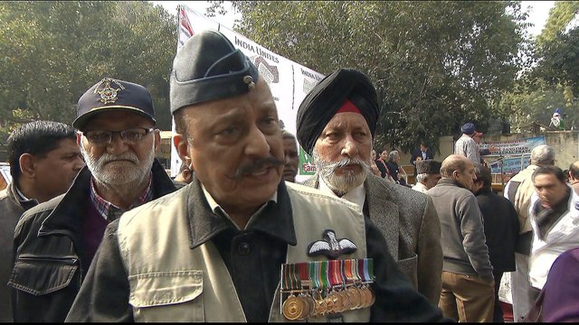 India: Thousands of ex-army members protest unpaid pensions