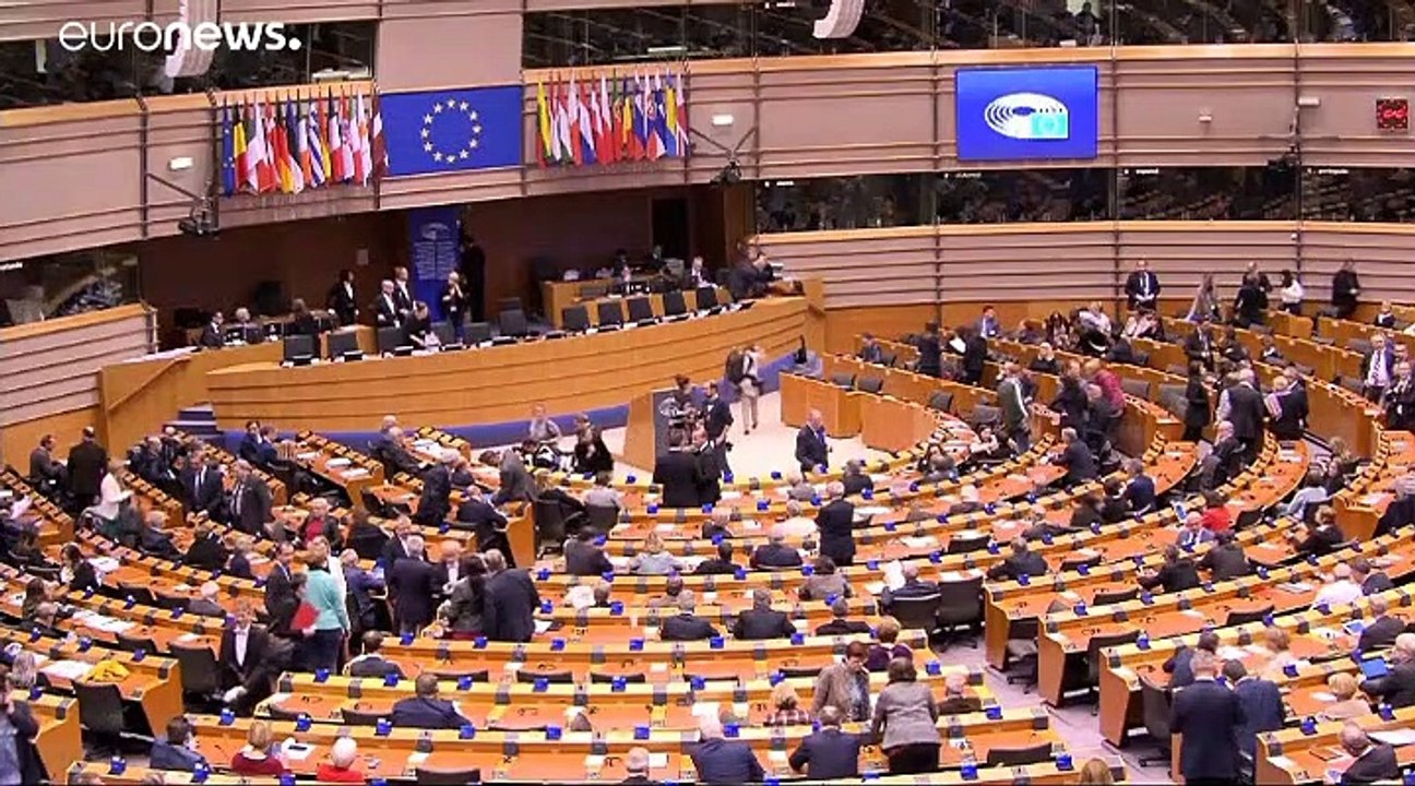 Ζαν Κλοντ Γιούνκερ για Brexit: «Όχι σε νέα διαπ...