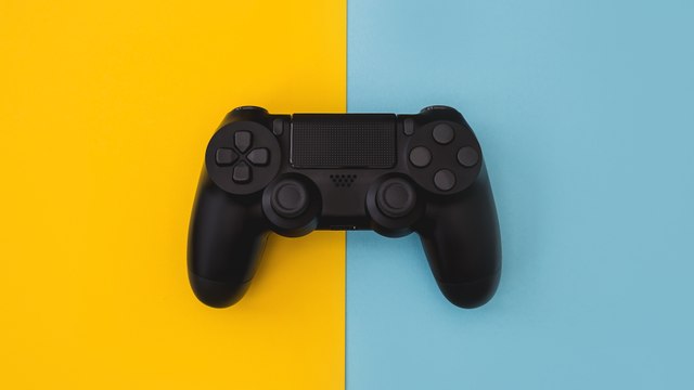 Fortnite adds bluetooth controller support on iOS, Android
