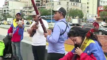 Venezolanos que emigraron renuevan esperanza en volver