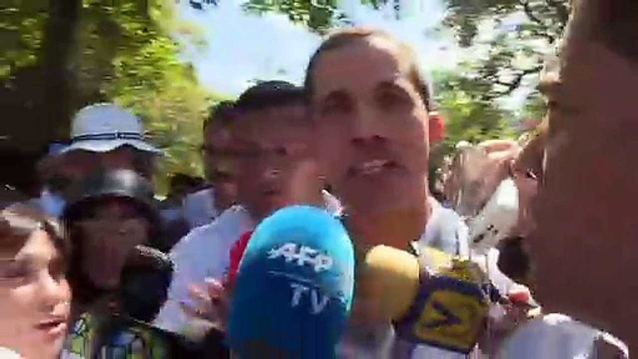 Guaidó reclama entrada de ayuda humanitaria a Venezuela