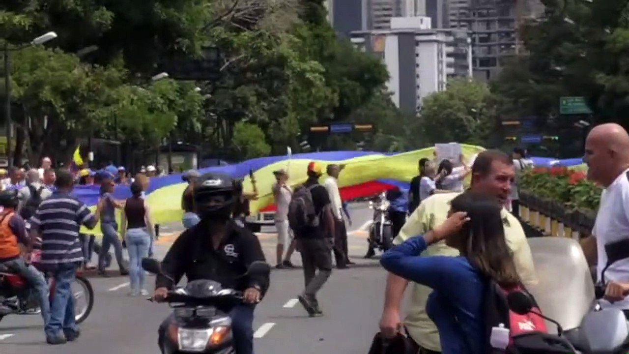 Povo na rua