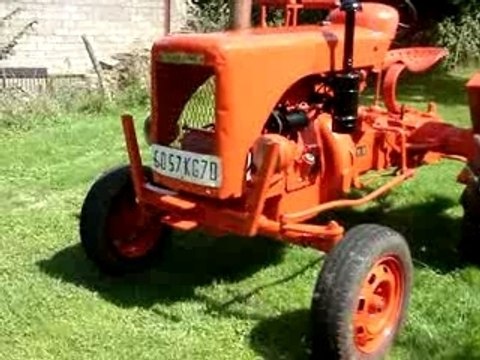 Tracteur Vendeuvre après rénovation 019