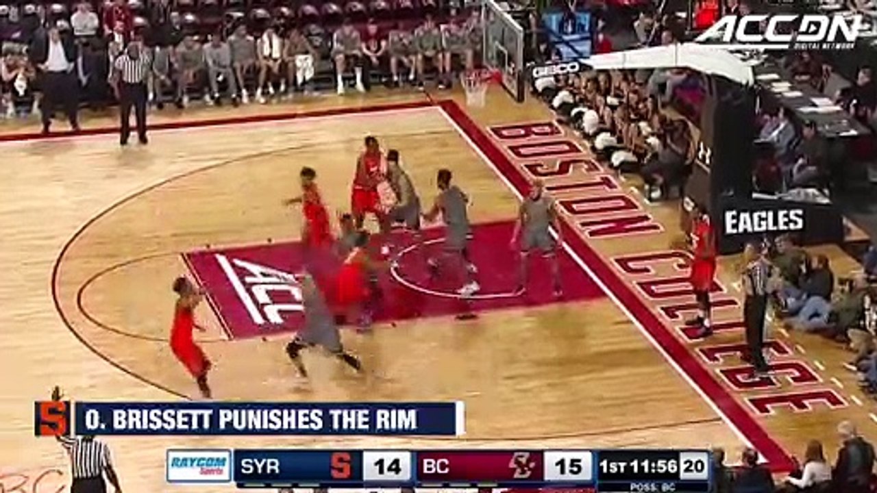 Syracuse's Oshae Brissett Throws Down Punishing Dunk