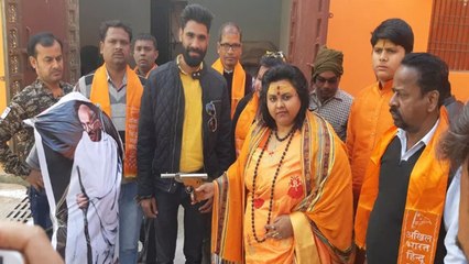 Mahatma Gandhi के पुण्यतिथि पर उनके पुतले पर गोली चलाने वाली ये महिला कौन है ?| वनइंडिया हिंदी