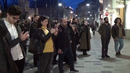 Kızılderili müzisyenler vatandaşların ilgi odağı oldu