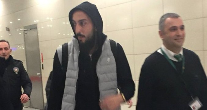 Son dakika! Galatasaray'ın Yeni Golcüsü Kostas Mitroglou İstanbul'a Geldi