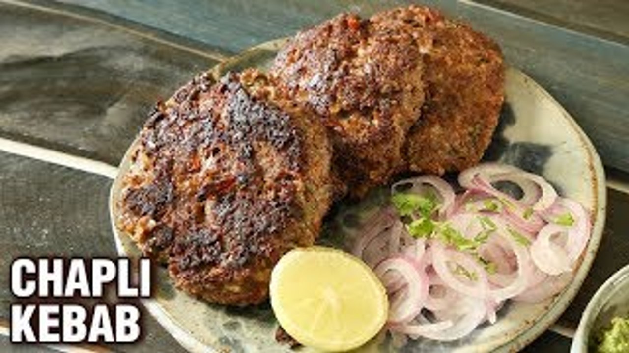 Chapli Kebab Recipe - Pakistani Mutton Chapli Kabab - Street Food - Smita