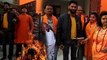 अलीगढ़: हिंदू महासभा ने बापू के पुतले पर चलाई गोली, गोडसे को पुष्पांजलि