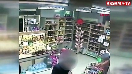 Alkollü müşteriyi yumruklayarak bayılttı, sürükleyerek dışarı çıkardı