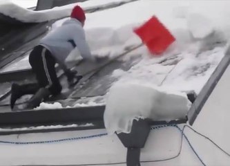 Comment déneiger son toit ?