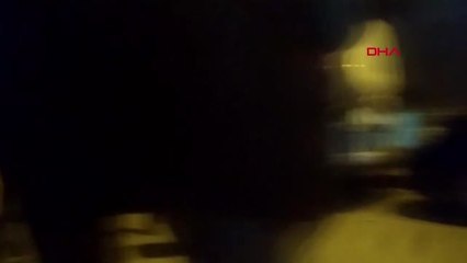 İstanbul- Sultangazi'de Eşini Döven Kişi Araya Girenleri Bıçakladı