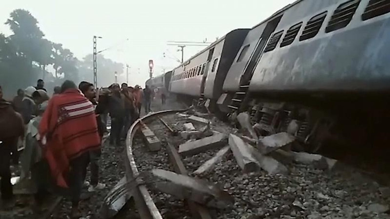 Ινδία: Νεκροί και τραυματίες από εκτροχιασμό τρ...