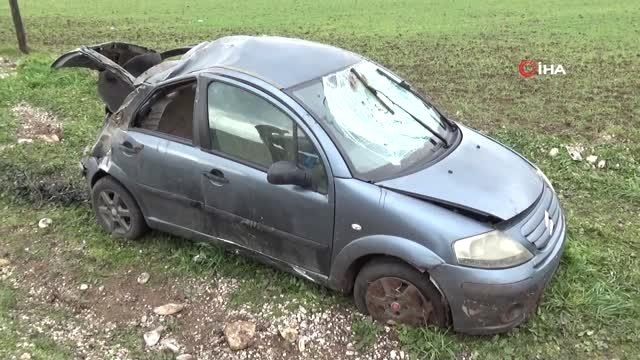 Lastiği Patlayan Araç Şarampole Yuvarlandı: 3'ü Çocuk 7 Yaralı